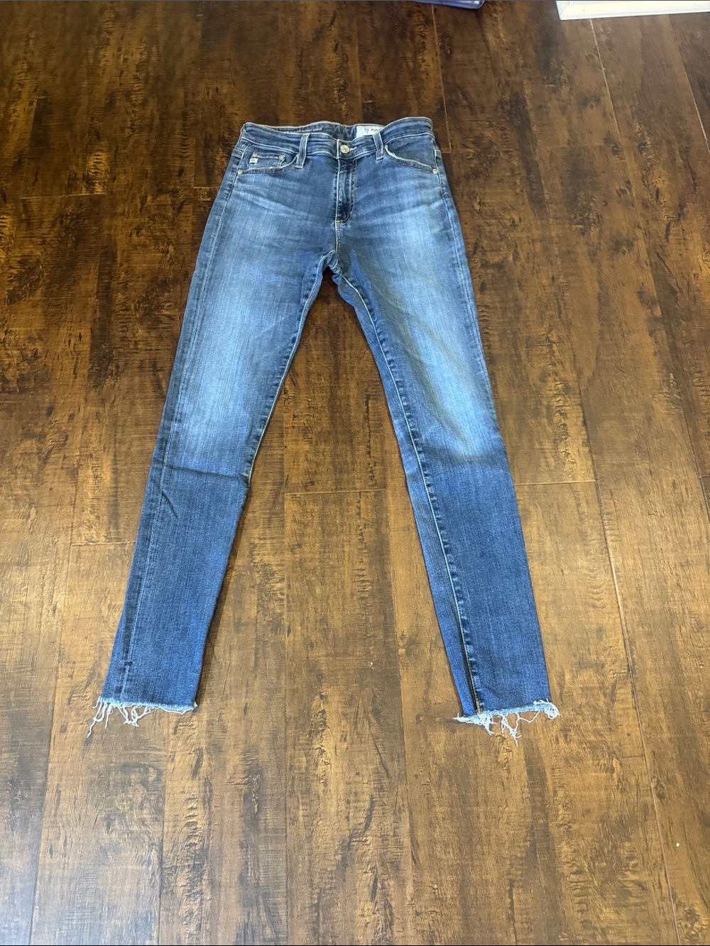 Women’s Skinny Jeans AG 27